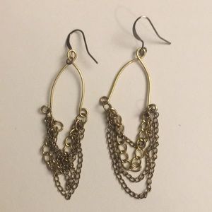 Gold chain pierced earrings